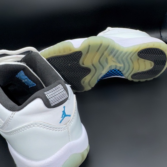Air Jordan 11 Retro Low “Columbia Blue” in men’s size 8.5 main image 7